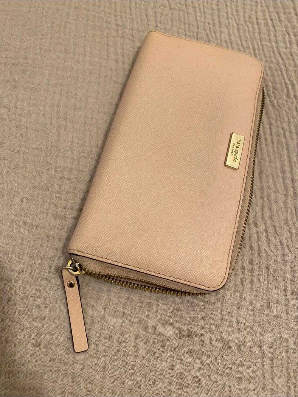 kate spade Saffiano Zip Wallet in Light Pink with Gold Plaque